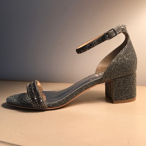 BADGLEY MISCHKA UNNA METALLIC SANDALS 8.5 NWT - Picture 7 of 16